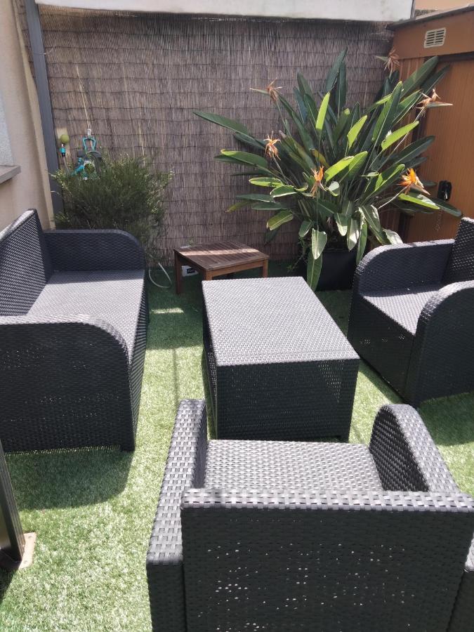 Apartment Garden Кальдас-де-Рейес Экстерьер фото